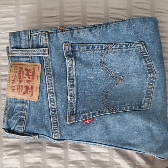 Levi's wedgie skinny size 26 sold out!! - Picture 4 of 7
